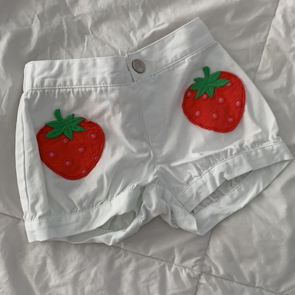 Gymboree strawberry tank & shorts set - Picture 10 of 14